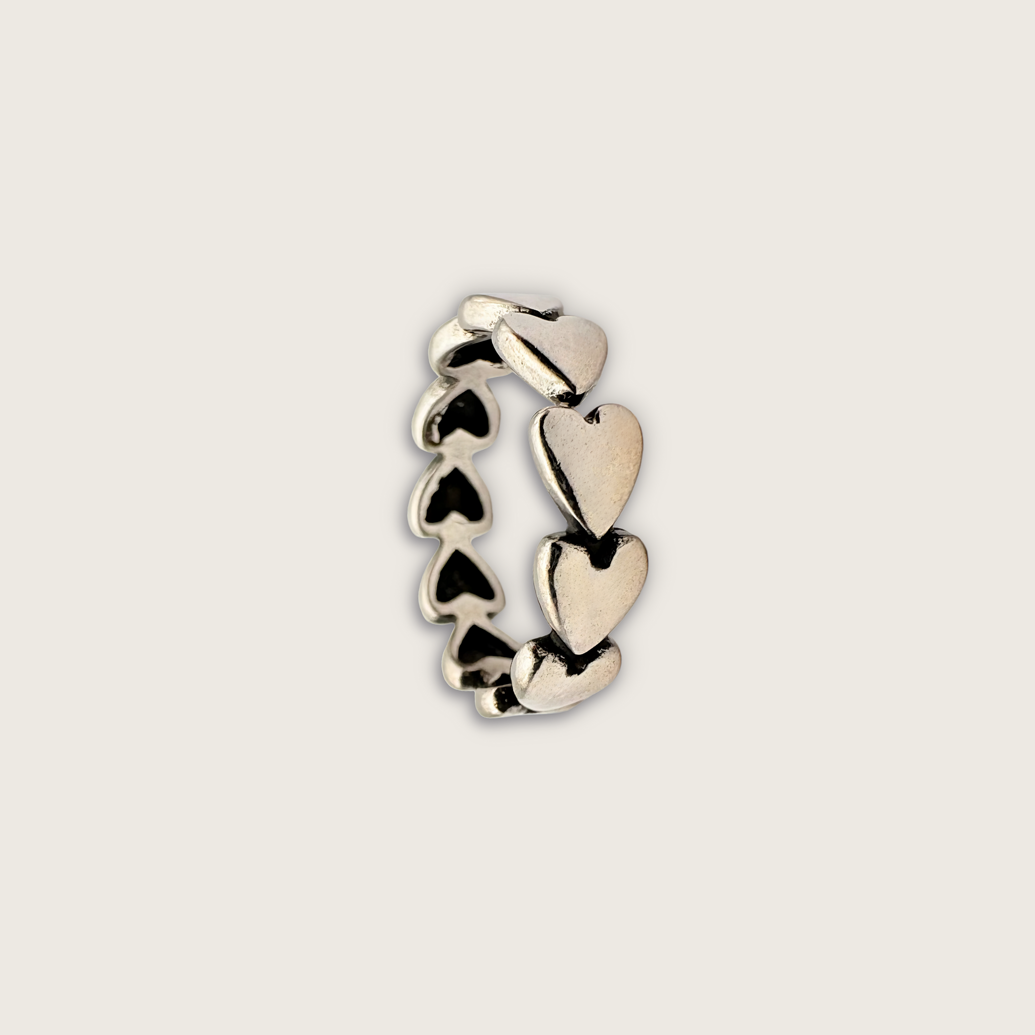 Heartly Ring