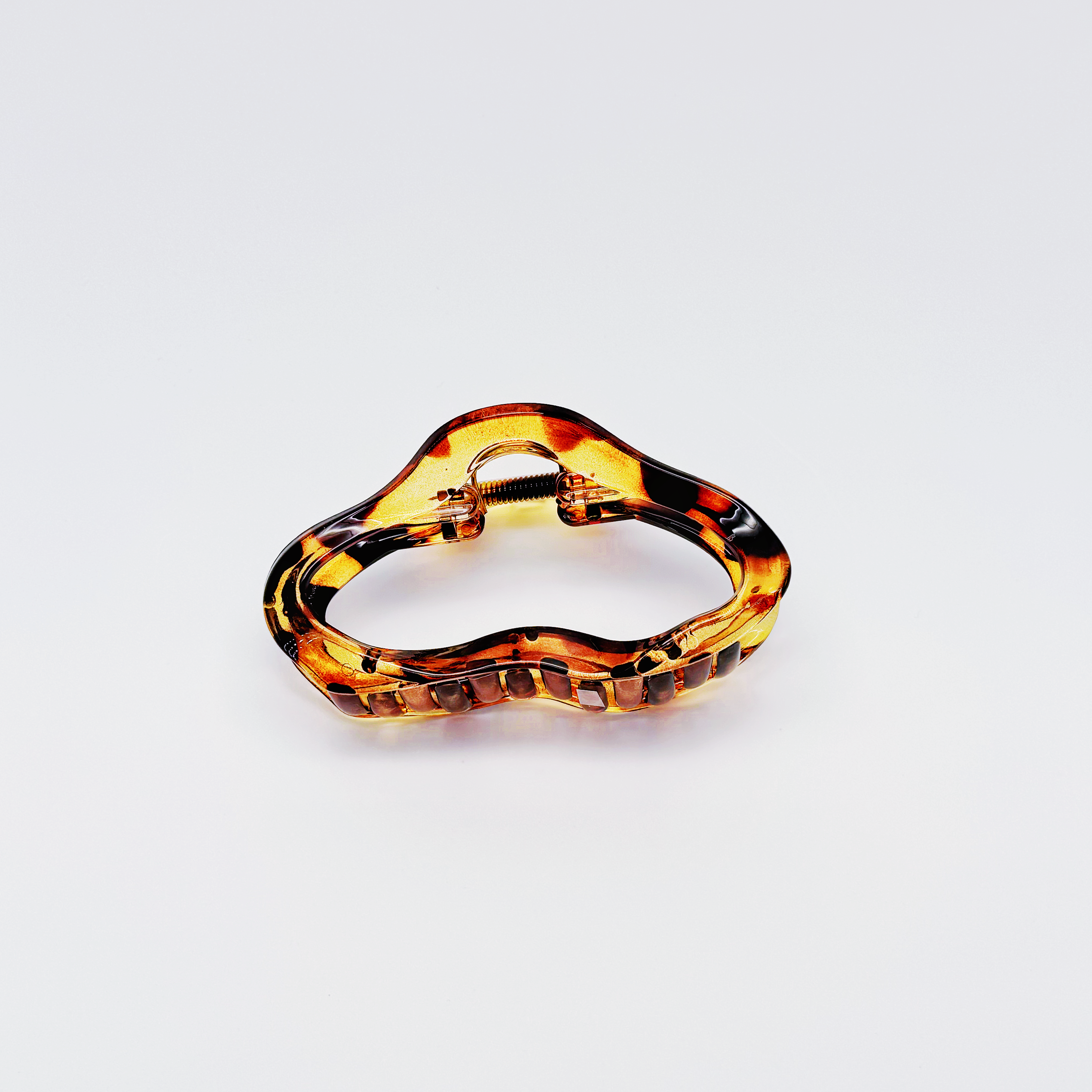 Shadira Claw Clip