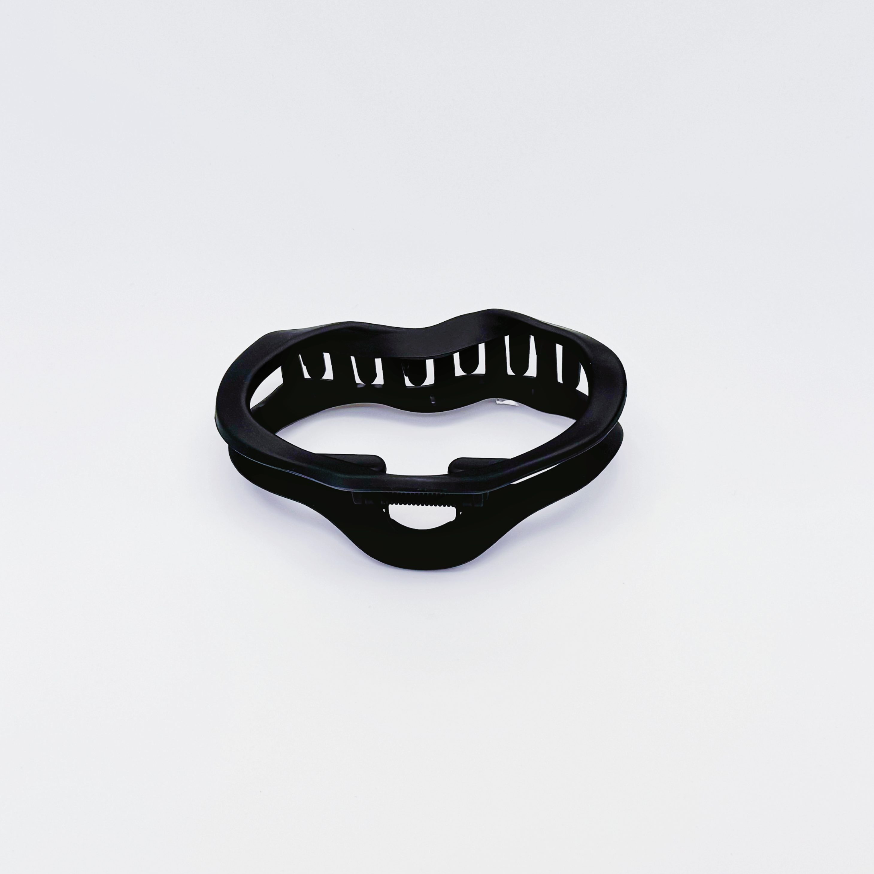 Shadira Claw Clip