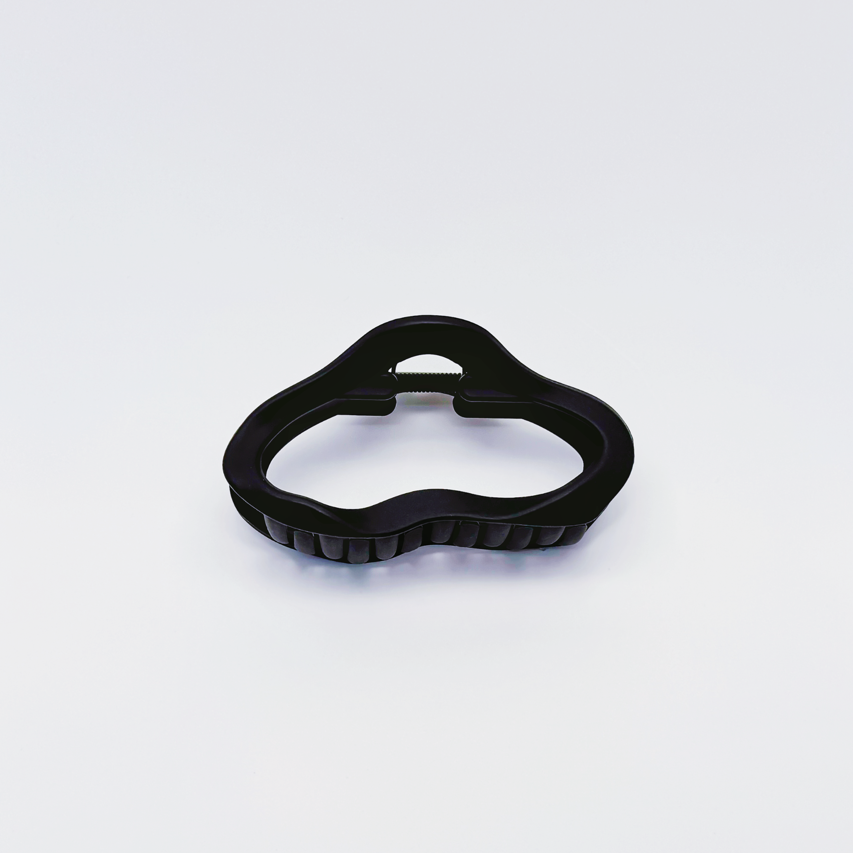 Shadira Claw Clip
