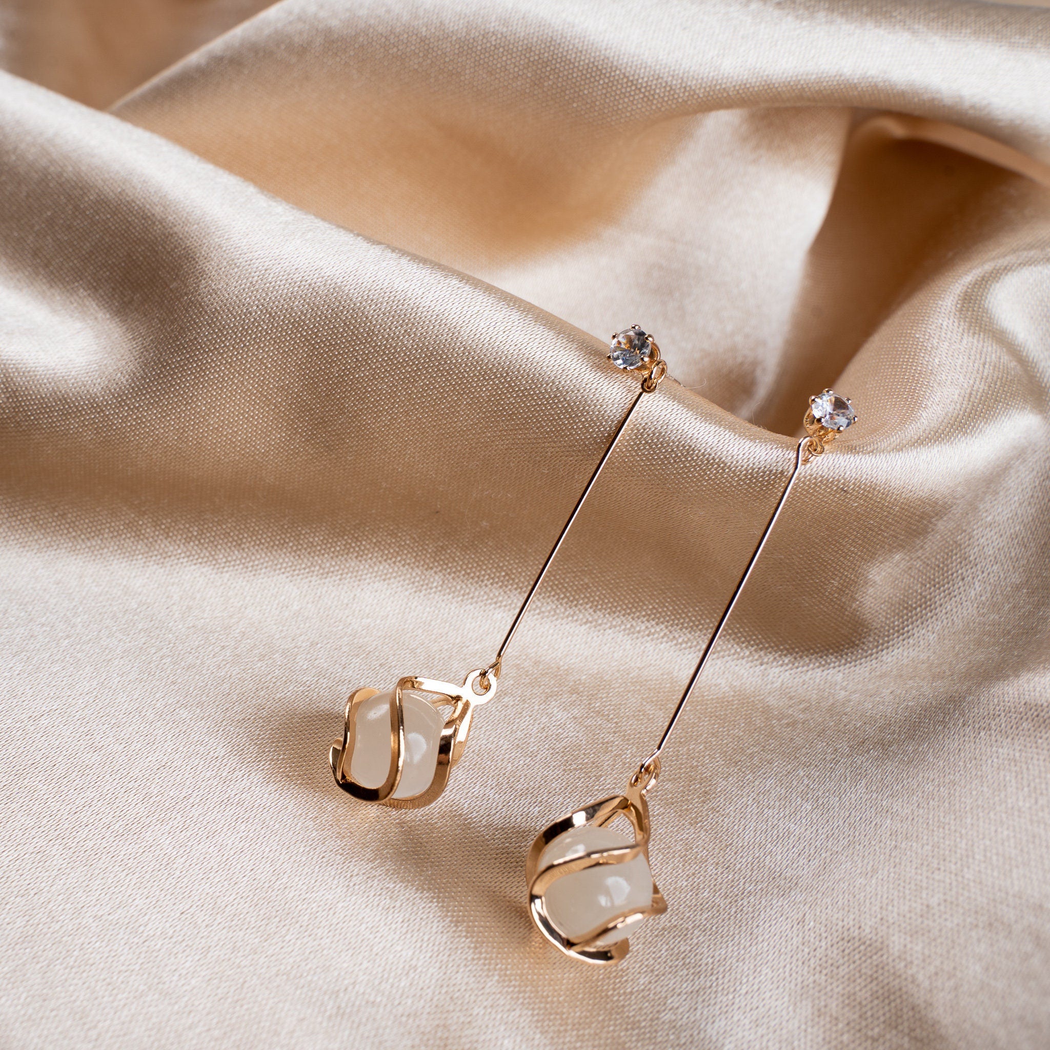 Elara Earrings