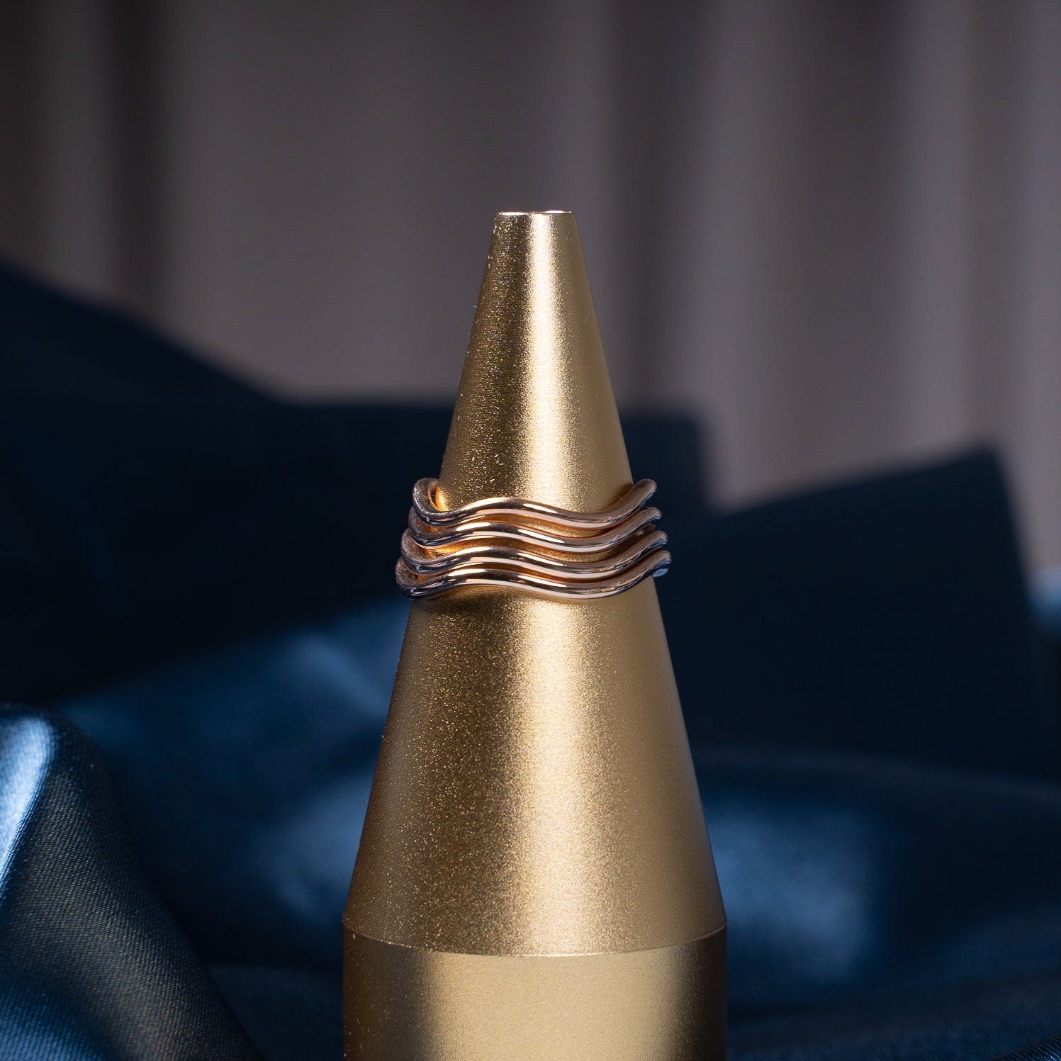 Suave Ring