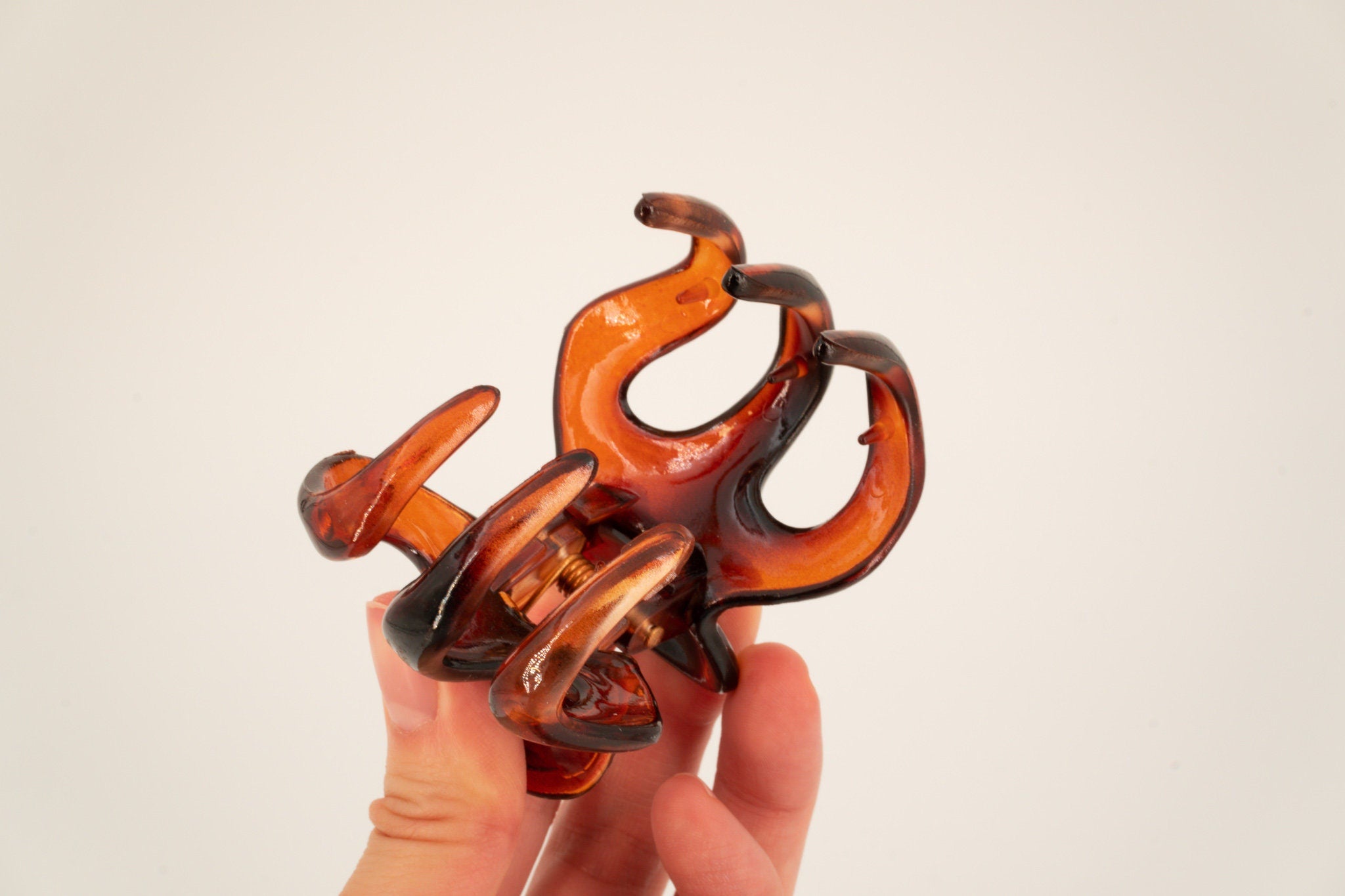Delara Claw Clip