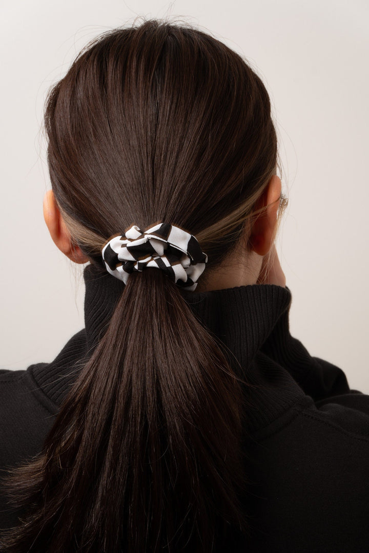 B&W Scrunchie